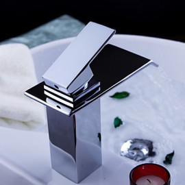 Centerset Single Handle One Hole in Chrome Bathroom Sink Tap