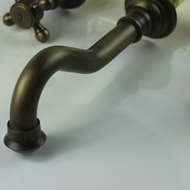 Bathroom Sink Faucet In Antique Inspired Designed (Polished Brass Finish)