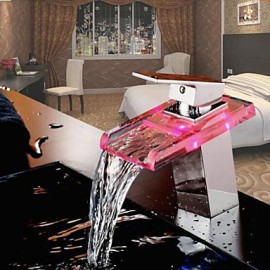 Contemporary Led / Waterfall / Pullout Spray Brass Chrome