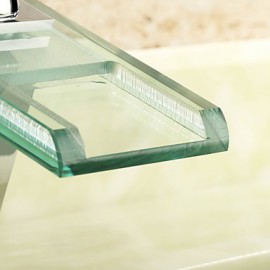 Centerset Single Handle One Hole in Chrome Bathroom Sink Tap