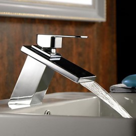 Centerset Single Handle One Hole in Chrome Bathroom Sink Tap