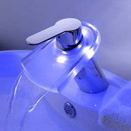 Centerset Single Handle One Hole in Chrome Bathroom Sink Tap