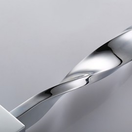 Contemporary Chrome Finish One Hole Single Handle Rotatable Kitchen Tap
